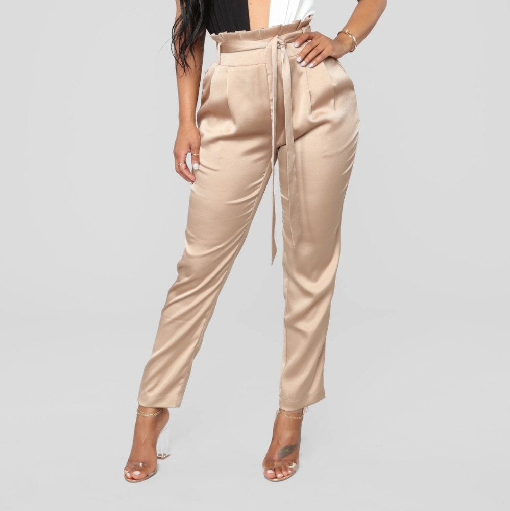 Fashion nova Pants